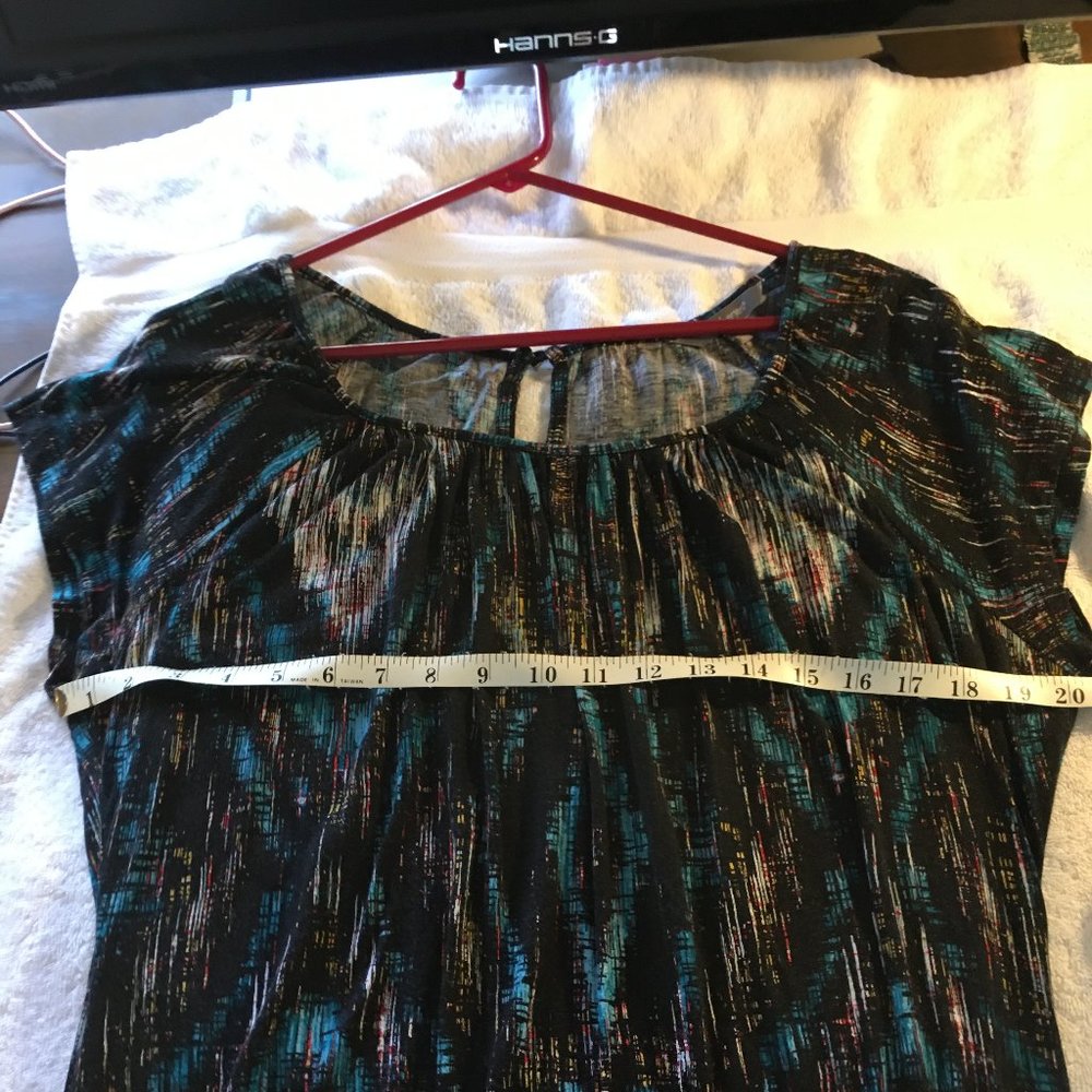 blouse - Picture 8 of 12